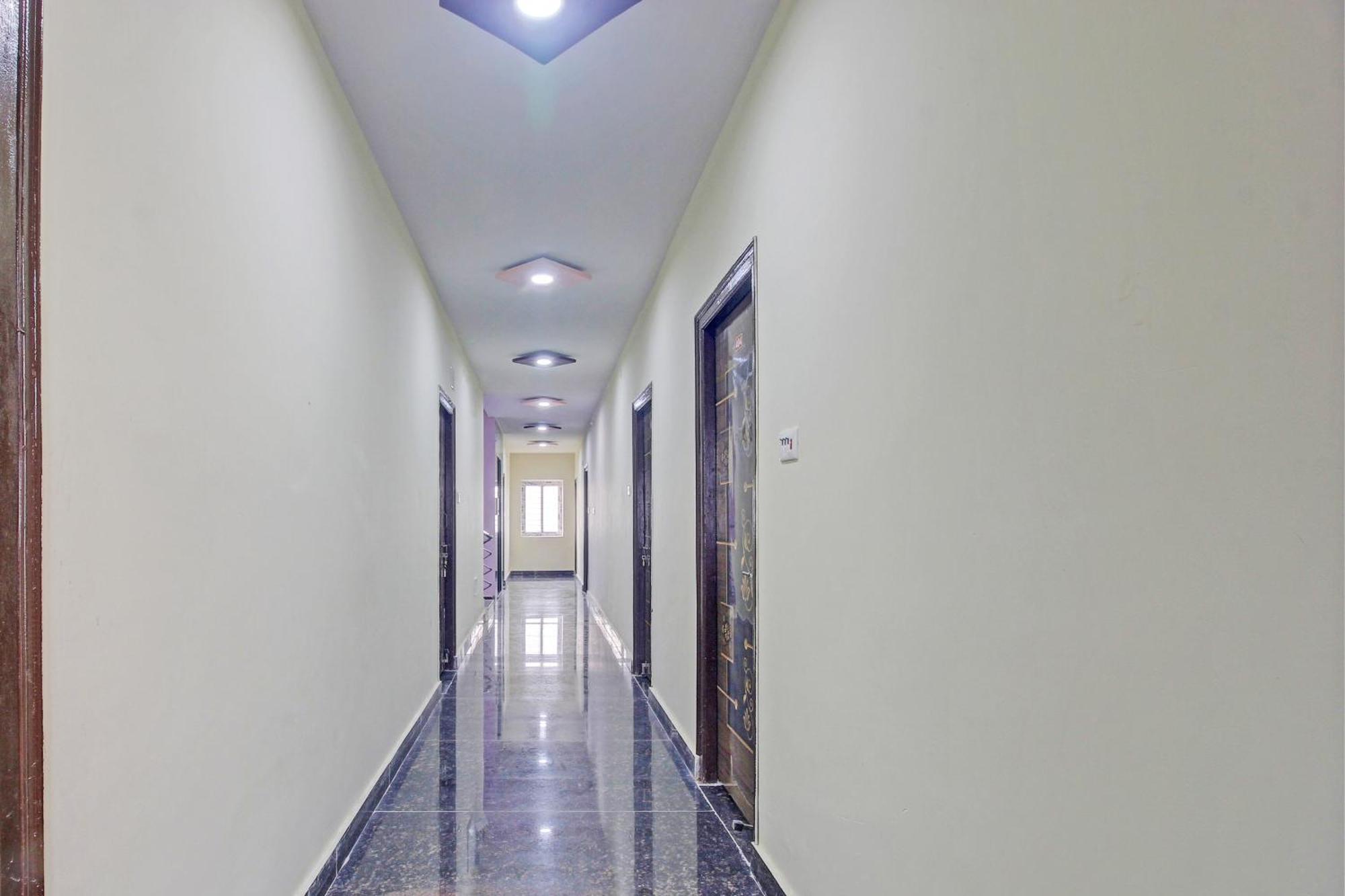 Super Hotel O Sri Nirvana Pride Ibrahimpatan Dış mekan fotoğraf