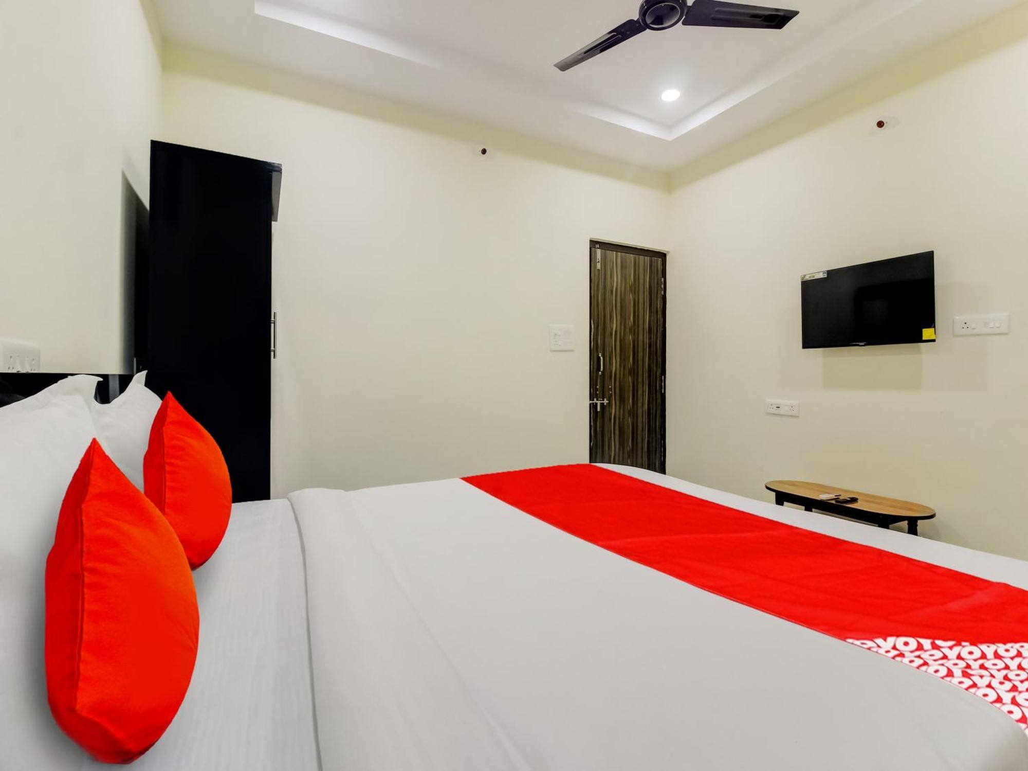 Super Hotel O Sri Nirvana Pride Ibrahimpatan Dış mekan fotoğraf