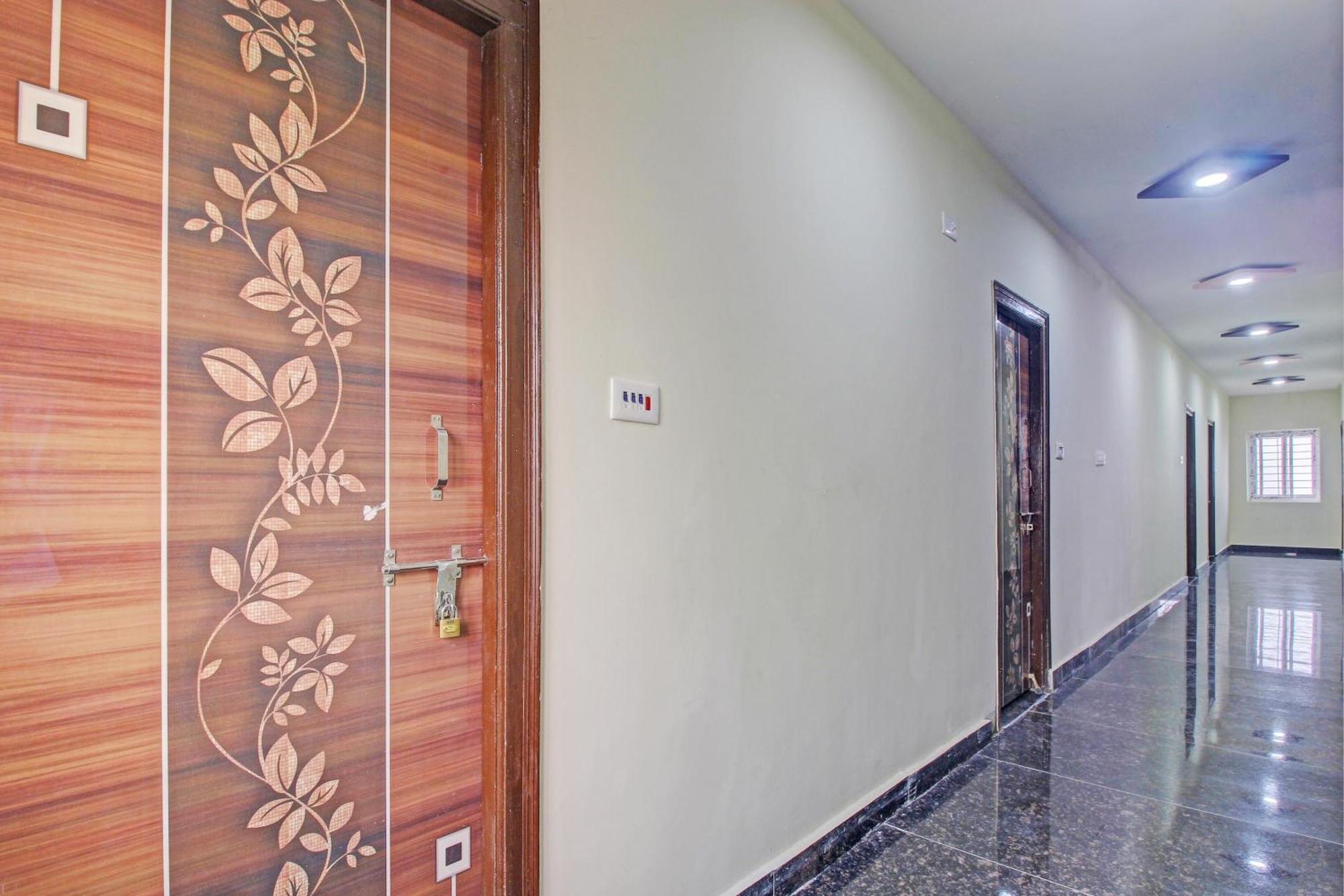 Super Hotel O Sri Nirvana Pride Ibrahimpatan Dış mekan fotoğraf